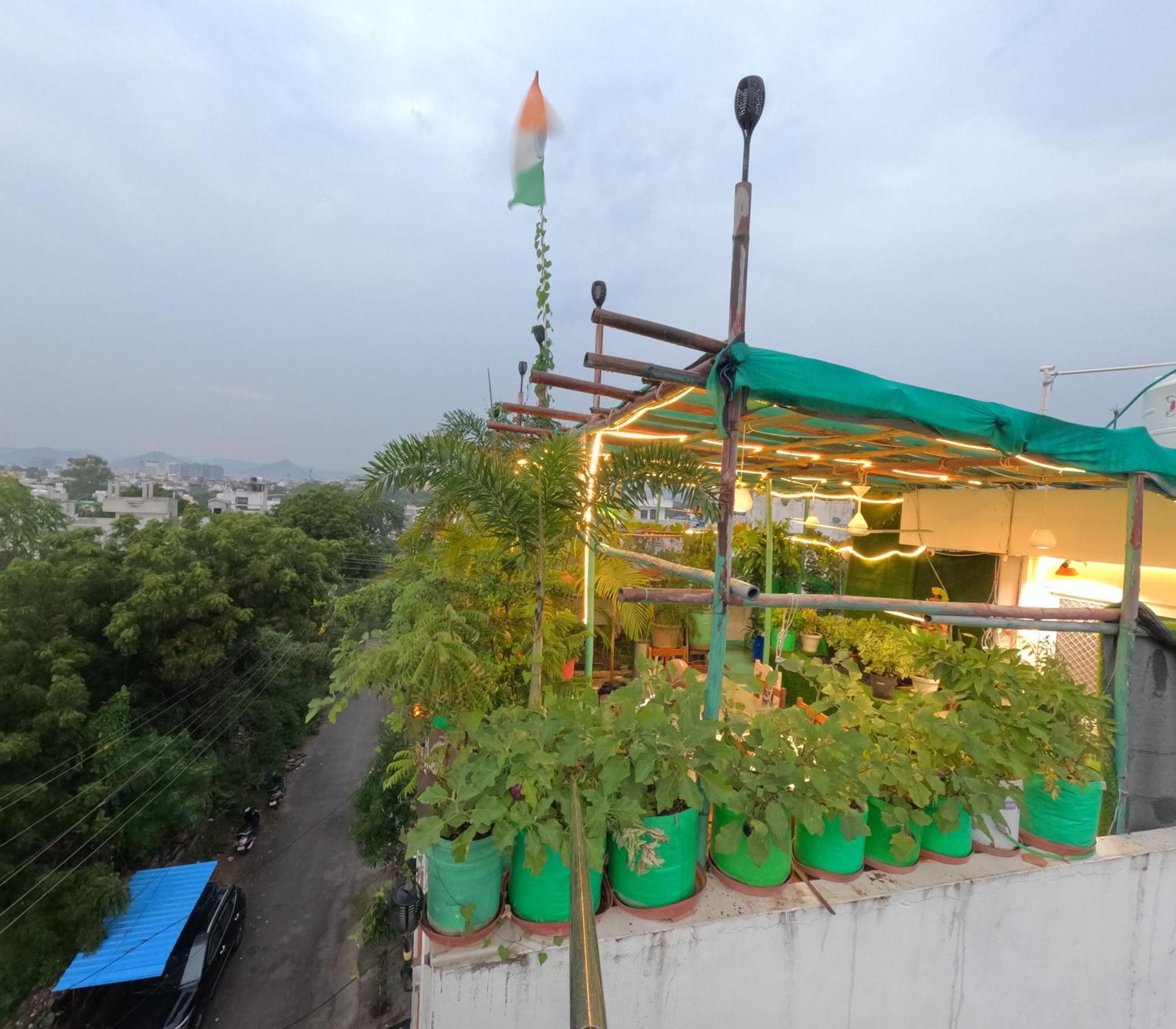 Choudhary White House Udaipur Apartment Екстериор снимка