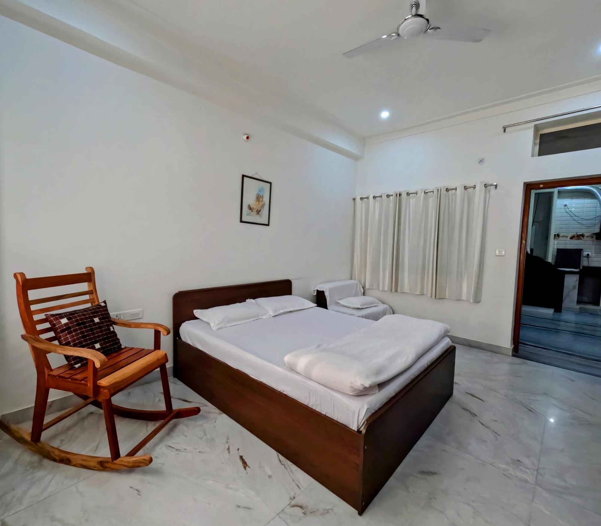 Choudhary White House Udaipur Apartment Екстериор снимка